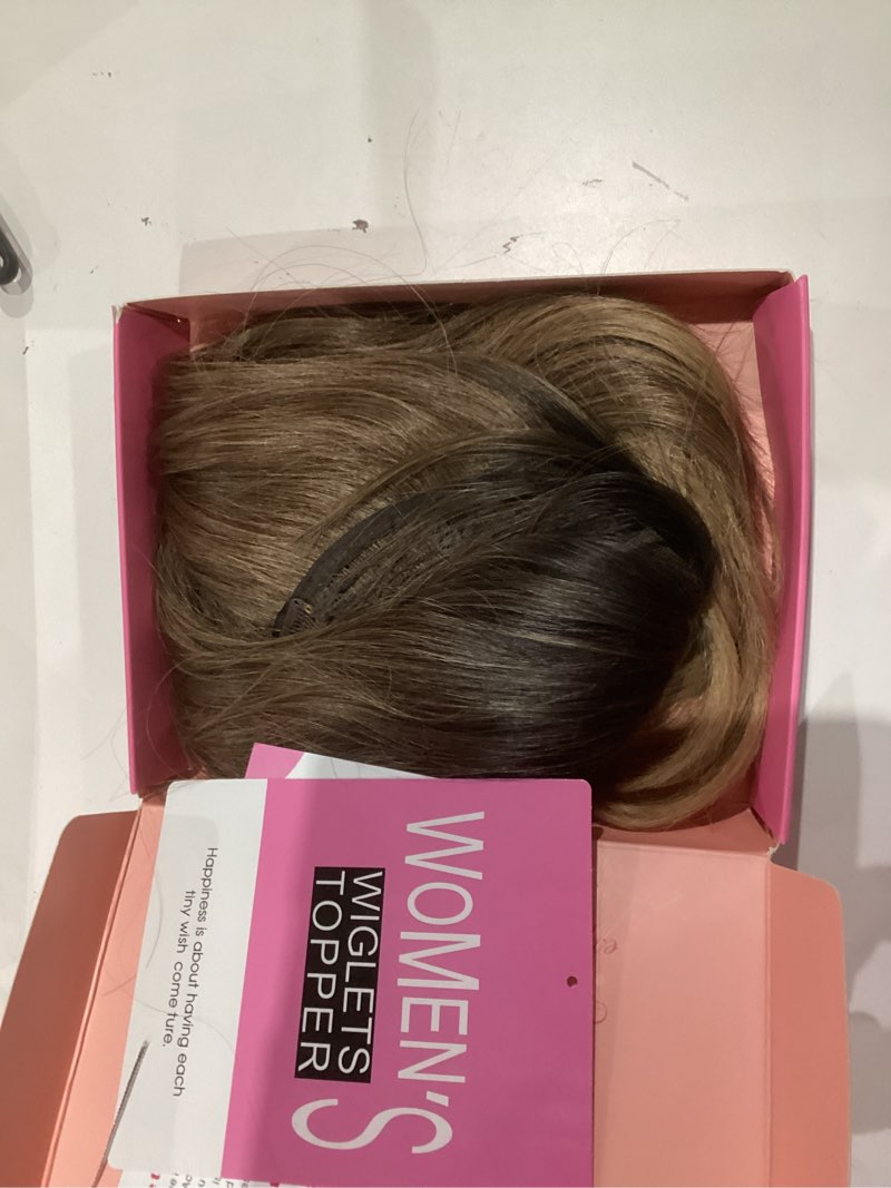 Condition photo showing Good Condition for 20" Wavy Hair Topper 6.5"x6.5" Base Size Hair Toppers for Women Synthetic Hairpieces for Women with Thinning hair Wavy Clip In Gradual brown
