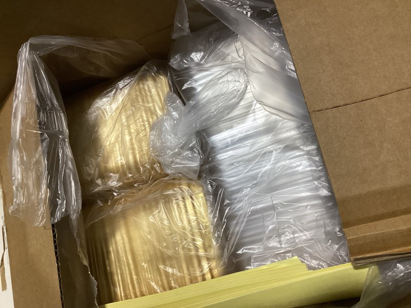 Condition photo showing Good Condition for 100 sets gold cake containers – 3.55 inch clear plastic mini cake box with lids & stickers, square dessert box for cupcakes, macarons, mooncakes – wedding, birthday, party
