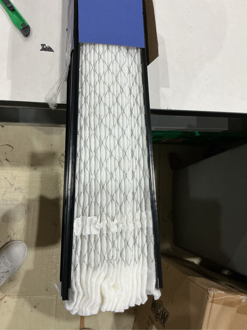 Condition photo showing Good Condition for aprilaire 413 replacement filter