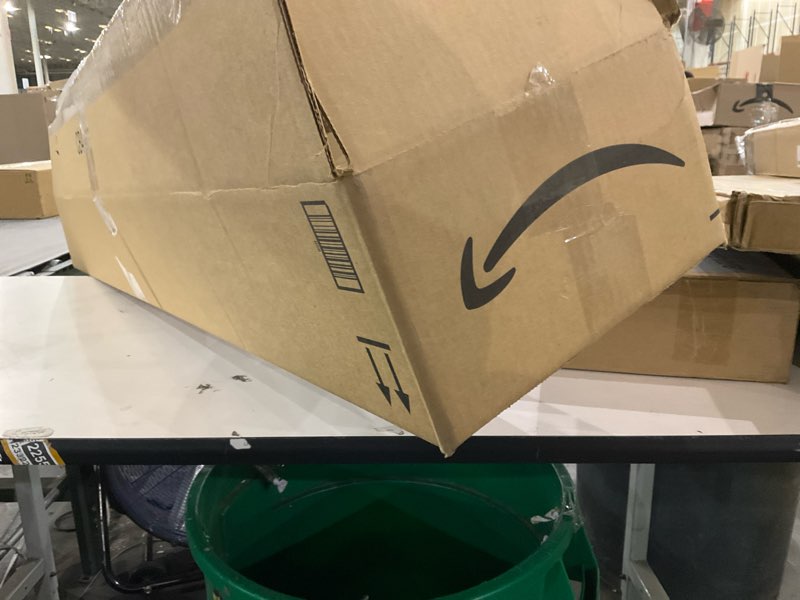 Condition photo showing Good Condition for Gum case