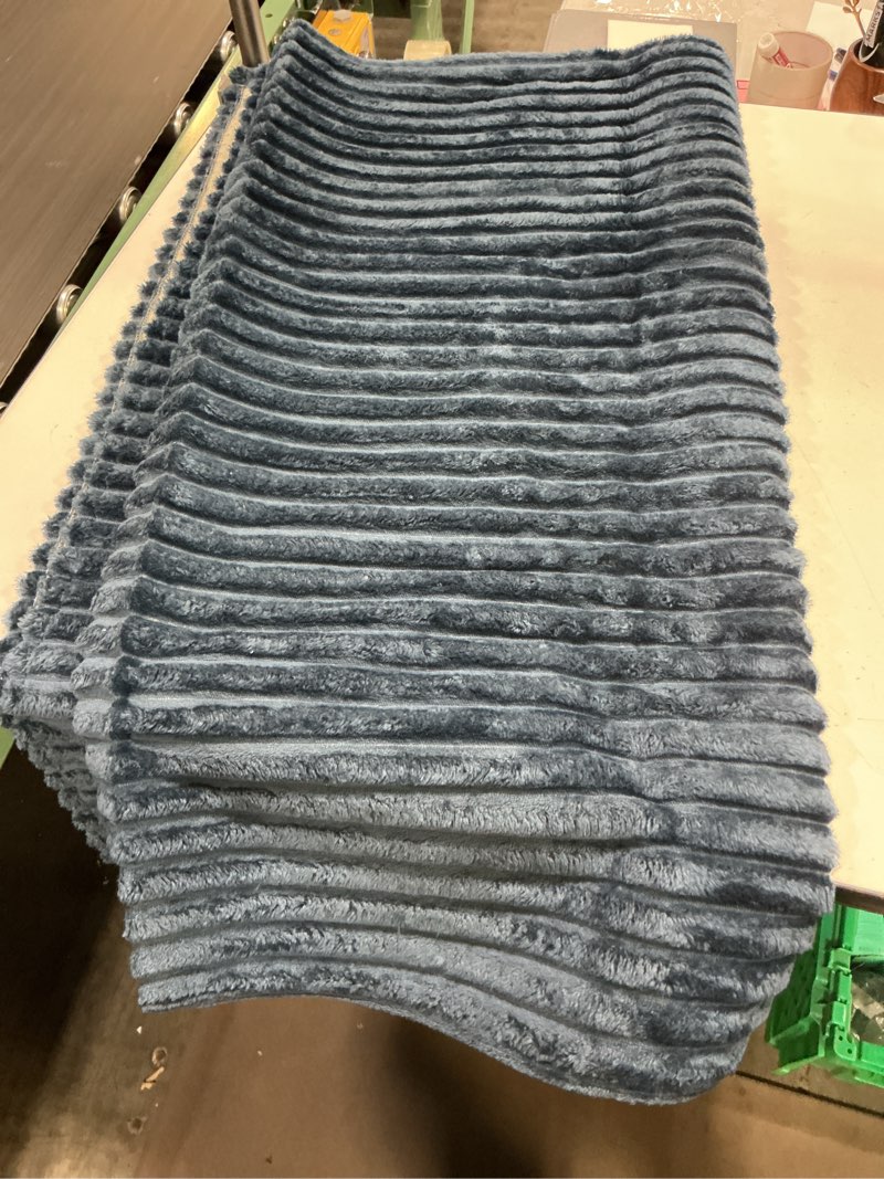 Condition photo showing Good Condition for haomaijia waterproof couch cover for dogs washable,faux fur pet couch covers for sofa,soft dog bed cover non-slip couch covers for 3 cushion couch sofa pet friendly (navy blue, 35" x 74" 1 pack)