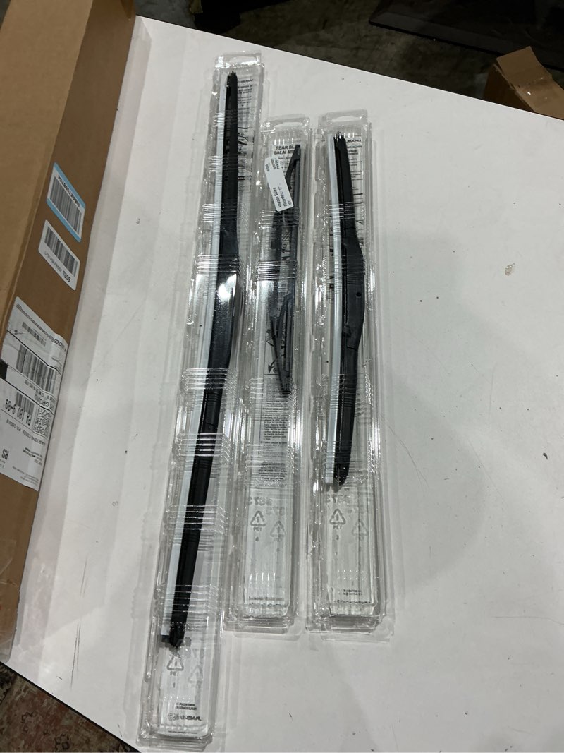 Condition photo showing Good Condition for subaru 2019-2025 forester front & rear windshield wiper full blade set - soa591u526, soa591u516, soa591r612 - genuine oem