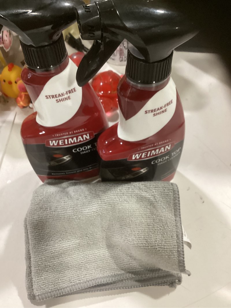 Condition photo showing Good Condition for Weiman Cooktop Daily Cleaner & Polish For Ceramic; Glass; Induction Stovetops with Micro Fiber Buffing Towel Included; 12 oz 2 Pack