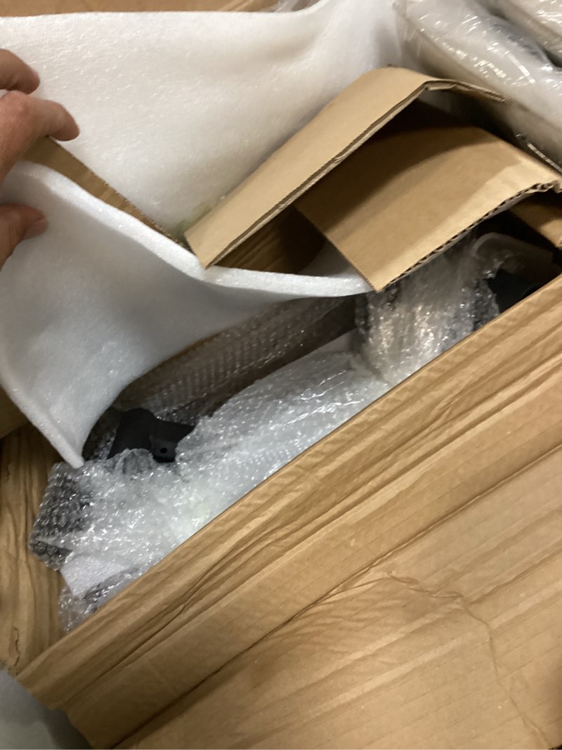 https://lotting-media.assets.bidfta.com/lotting_ce313257-dae3-4533-a7ea-bdfbbe74c1d0