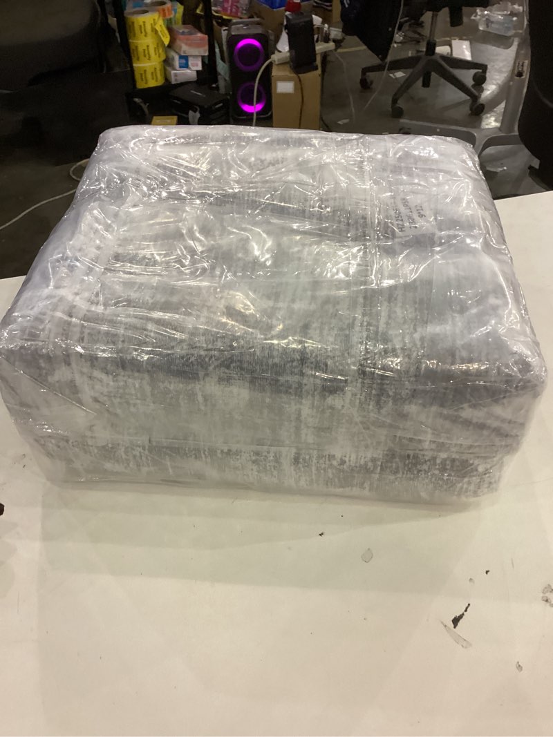 Condition photo showing New/Like New for Area Rug for Living Room 9x12: Large Washable Boho Moroccan Rugs Geometric Neutral Rug, Non-Slip Foldable Morden Farmhouse Indoor Floor Carpet for Bedroom Dining Table Home (Moroccan Grey, 9'x12') Moroccan Grey 9' x 12' (Rectangular)