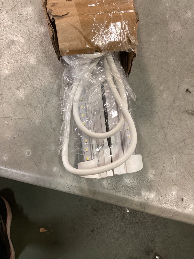 https://lotting-media.assets.bidfta.com/lotting_ce3cfb2a-3cea-48eb-bf90-35a1599083fd