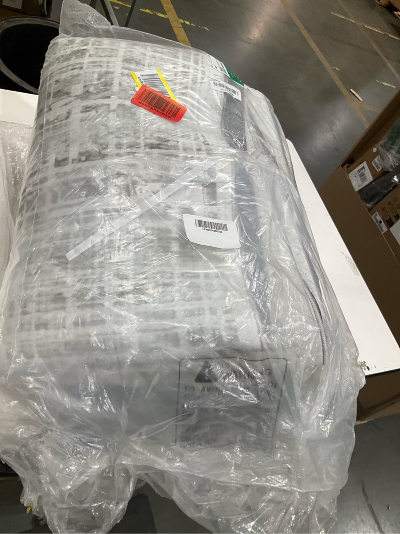 Condition photo showing New/Like New for 8x10 area rugs washable rug: anti-skid abstract modern living room rug soft thin carpets indoor floor non-shedding carpet for bedroom dining farmhouse nursery home office (white gray, 8'x10') white gray 8' x 10' (rectangular)