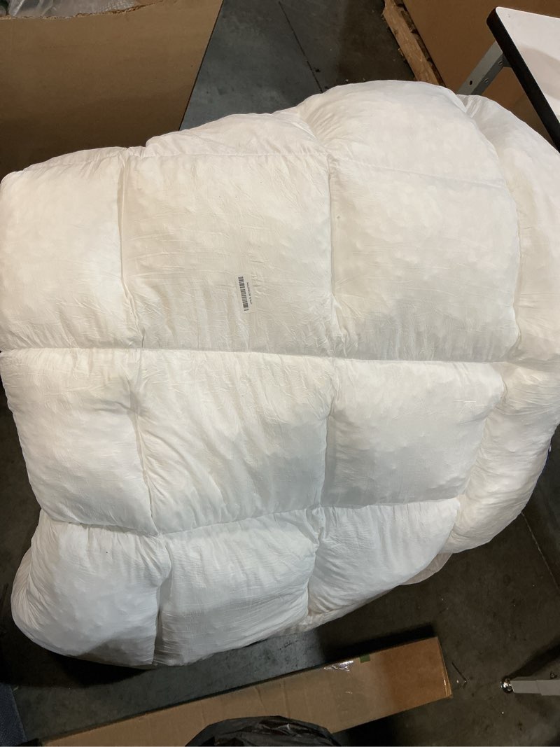 Condition photo showing As Is for WhatsBedding 5 Inch Memory Foam King Mattress Topper 100% Cotton Top, Filled with Breathable & Soft Memory Foam Pillow Top,4 Elastic Straps King (80x78 Inch)