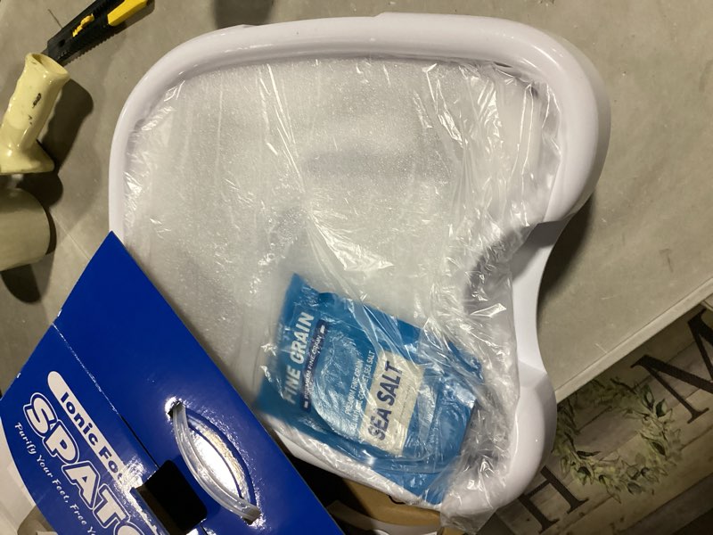 Condition photo showing Good Condition for Ionic Foot Detox Machine 3.0, Foot Spa at Home detox, Ion Detox Foot Bath Cleanse Machine to Remove Toxins -2 Arrays, 15 Disposable Foot Bath Liners, Detox Sea Salt, Upgraded Durable Basin