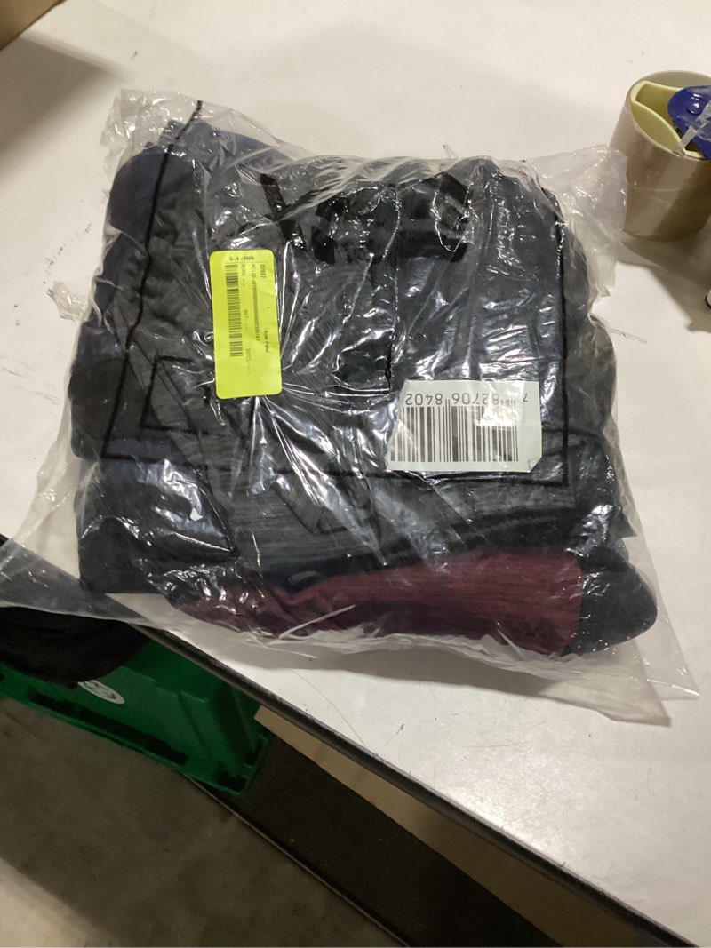 Condition photo showing New/Like New for 5 athletic shorts 