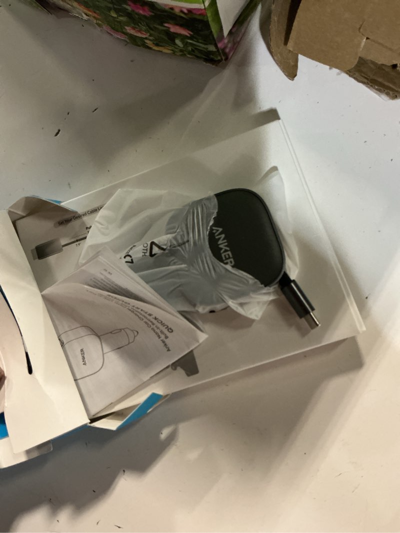 Condition photo showing Good Condition for anker 75w retractable car charger