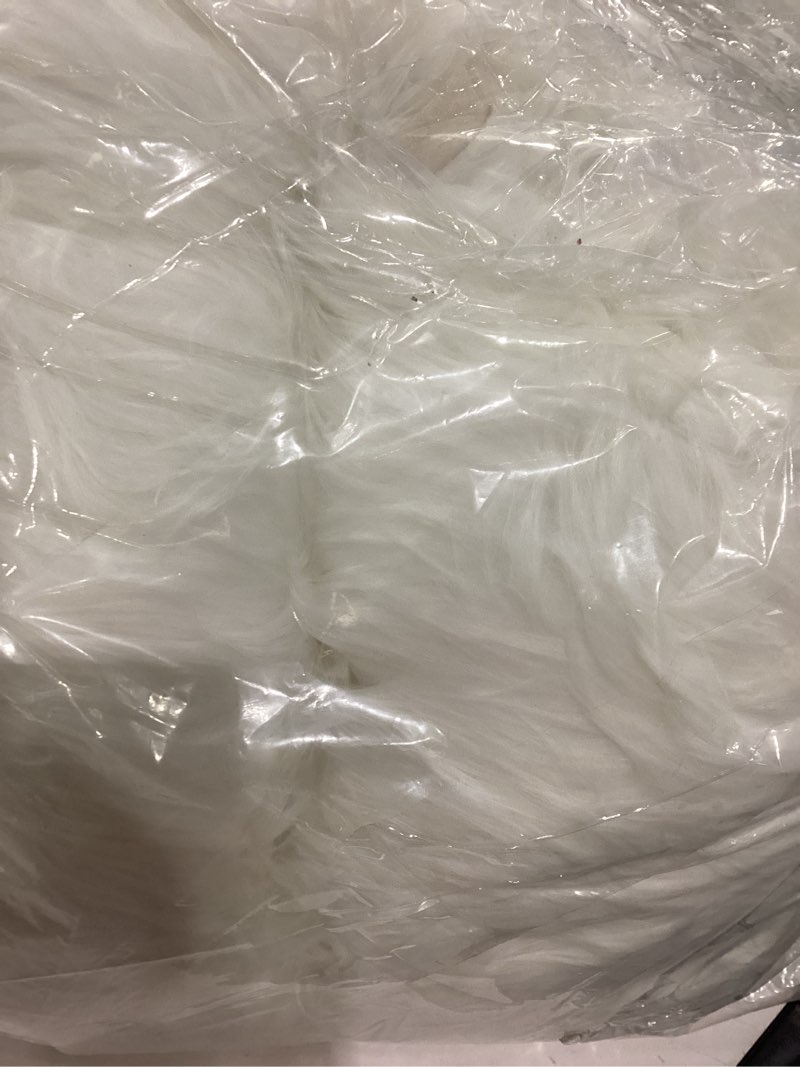Condition photo showing Good Condition for *unknown size, large* white shag rugs for living room ,area rugs for bedroom large washable furry faux sheepskin fluffy fur rug for nursery rectangle rug (rectangular) white