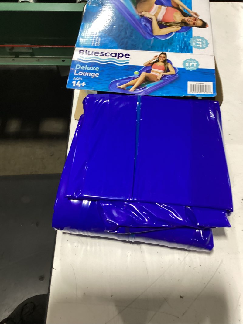 Condition photo showing New/Like New for bluescape deluxe lounge, inflatable pool float, blue, age 14 & up, unisex