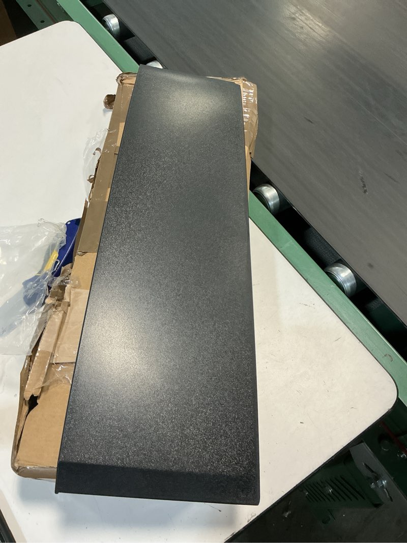 Condition photo showing Good Condition for Plastic car accesory piece