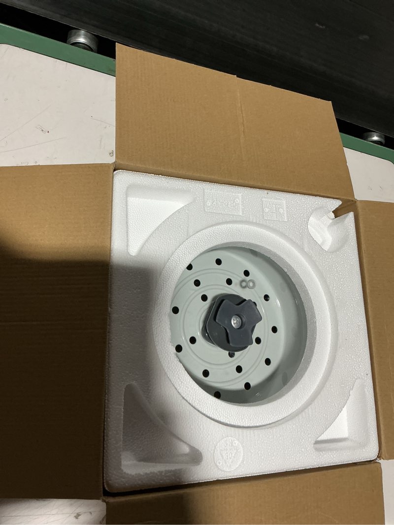 Condition photo showing Good Condition for black+decker 16-cup rice cooker, rc516, 8-cup uncooked rice, steaming basket, removable non-stick bowl, one touch