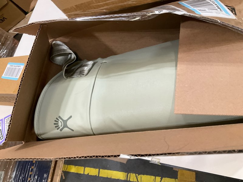 Condition photo showing New/Like New for Hydro Flask 20 L Insulated Tote 2 Agave 20 L Agave Green