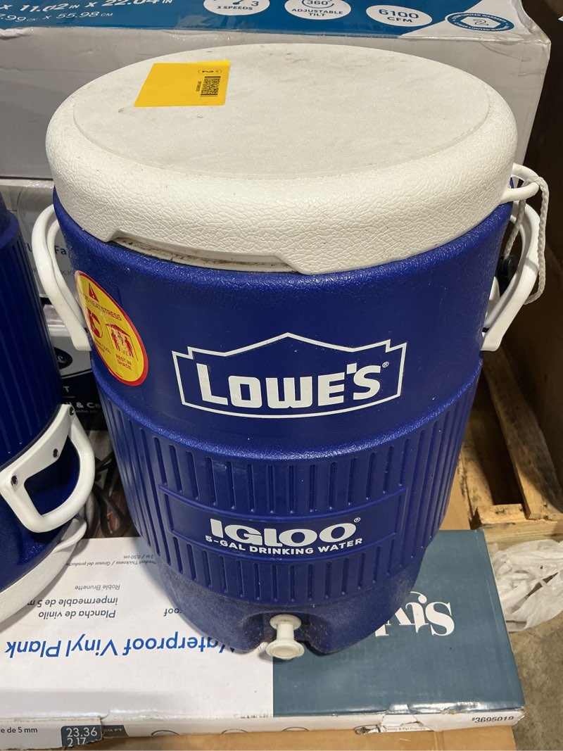 Condition photo showing Good Condition for lowe's 5-gallon (s) beverage cooler