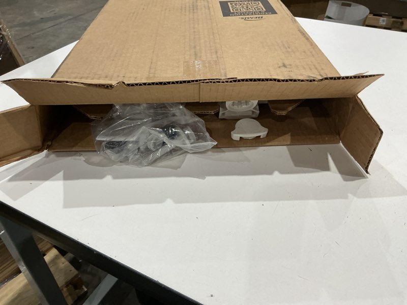 Condition photo showing Good Condition for bemis 1500ec 390 lift-off wood elongated toilet seat, cotton white (pack of 1)