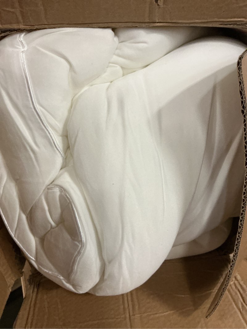 Condition photo showing As Is for mellow marshmellow comforter full/queen - extra fluffy double-stuffed down alternative duvet insert, all-season temperature-balancing, oeko-tex class i fabric, box-stitch, machine washable white full / queen