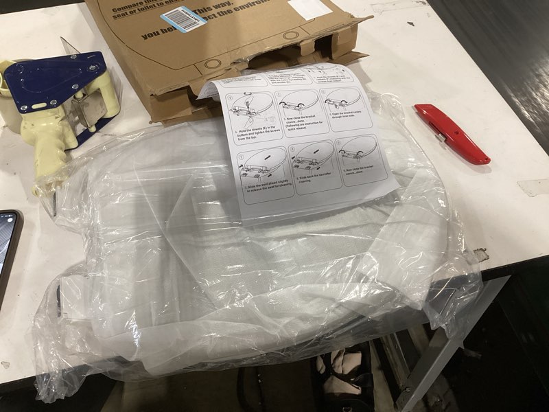 Condition photo showing Good Condition for 1M Family Toilet Seat, Patented Slow Close & Quick Releasing Technology, Anti-Wiggling, Easy to Install and Clean, Standard Elongated with Toddler Seat Built In (1 Piece) 1 Elongated with Toddler Seat Built In