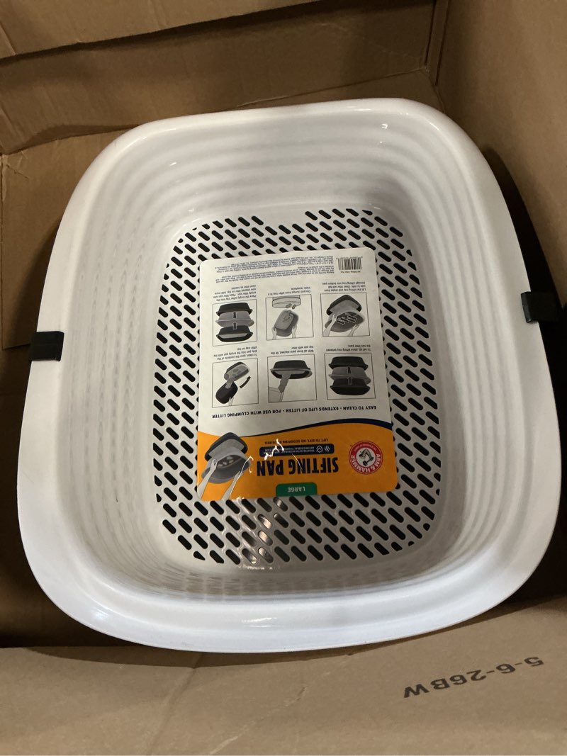 Condition photo showing Good Condition for arm & hammer large sifting litter box scoop free cat litter tray with microban, made in usa