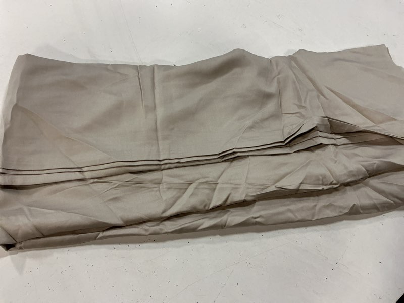 Condition photo showing Good Condition for bamboo pillowcase set, king, sand