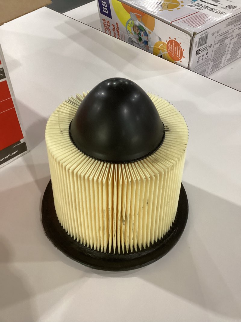 Motorcraft FA1632 Air Filter Stock (Pack of 1)