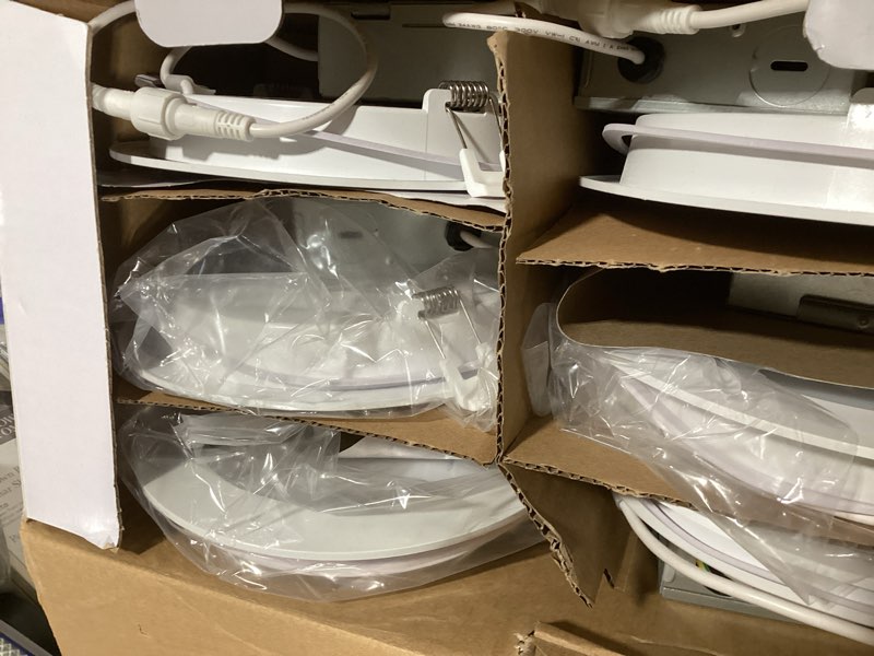  Utilitech White 6-in 650 -Lumens Switchable white Round Dimmable LED Canless Wet rated Recessed Downlight 6 -Pack Item #5968179 | Model #LLEDR6XTP/5CCT/6