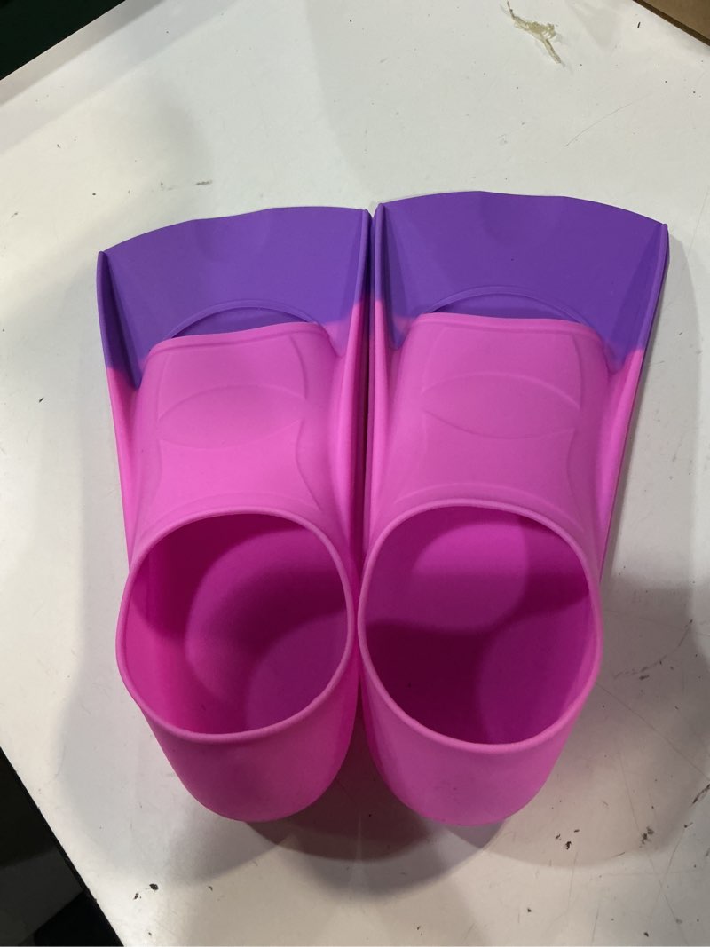 Condition photo showing Good Condition for gintenco swim fins, kids swim training fins for lap swimming, travel size flippers with mesh bag, silicone swimming fins for kids teens adults women men pink purple s(jr 2-3/ us women 3-5)