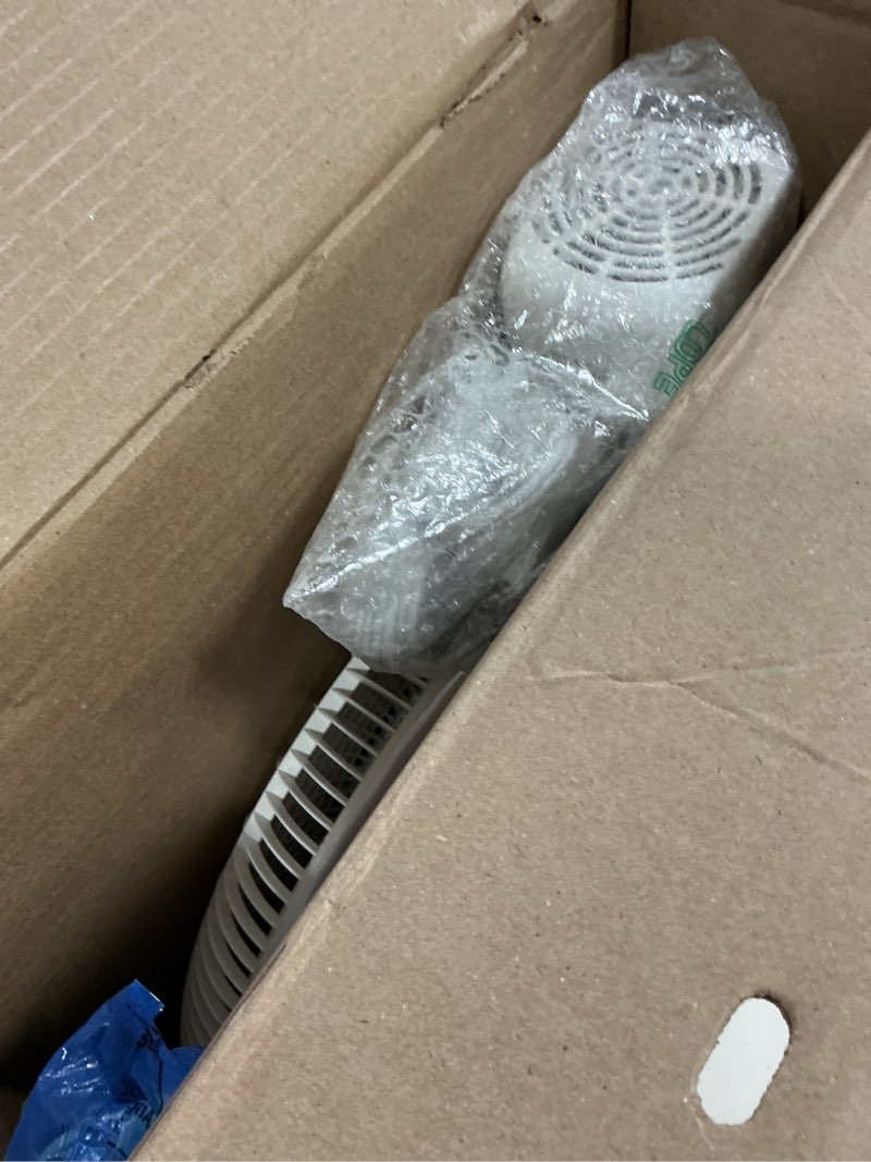 Condition photo showing New/Like New for lasko 2520 oscillating stand fan,white 16 inch