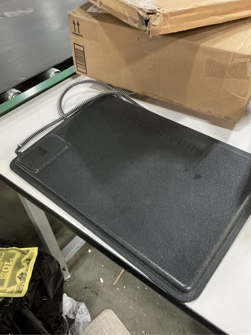 Condition photo showing Good Condition for K&H Pet Products Original Lectro-Kennel Outdoor Heated Dog Pad with Free Cover Black Medium 22.5 X 16.5 Inches Medium (16.5 x 22.5 in) Retail Box