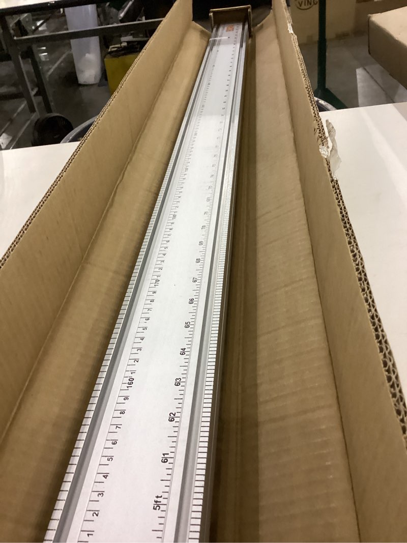 Condition photo showing Good Condition for bora 100” wtx ruled clamp edge saw guide for woodworking, contractors, carpenters and diy, guide for circular saws, 100 inch cutting length, 545100