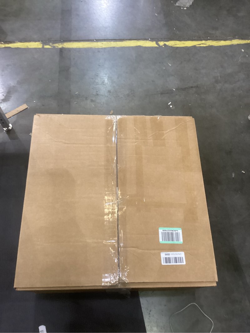 Condition photo showing New/Like New for Comforter