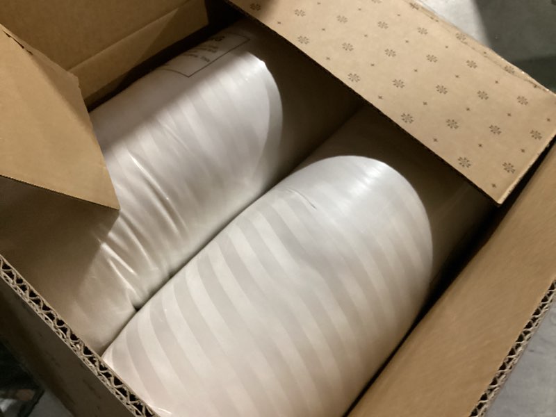 Condition photo showing New/Like New for beckham hotel collection bed pillows standard/queen size set of 2 - original soft down alternative pillow for sleeping - soft support for back, stomach or side sleepers queen / standard white