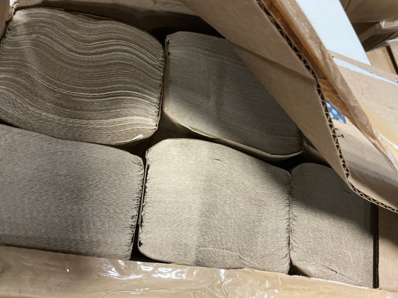 Condition photo showing New/Like New for georgia-pacific pacific blue basic s-fold recycled paper towels by gp pro (georgia-pacific),brown,23504,250 towels per pack,16 packs per case (4000 total),9.20'' x 10.20