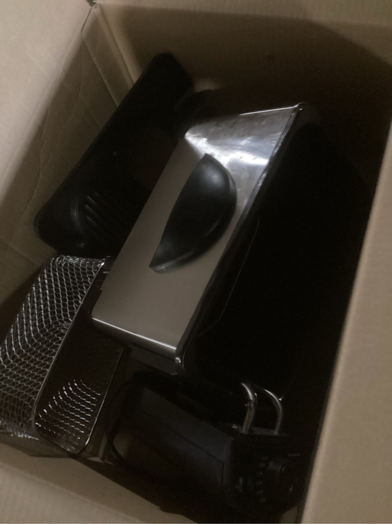 Condition photo showing New/Like New for amazon basics 3.2-qt (3.0l) deep fryer with 12-cup oil capacity, adjustable temperature, easy draining basket, stainless steel exterior, viewing window, 1500w, black & silver 3.2-qt, black & silver