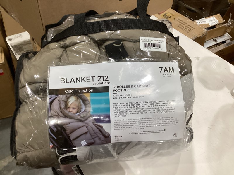 Condition photo showing Good Condition for 7am enfant 12 evolution extendable footmuff blanket - chestnut - 6m-4t