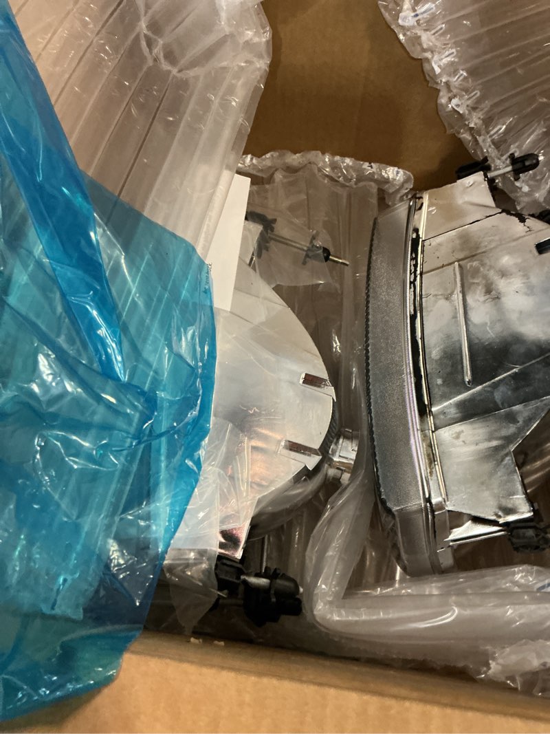 Condition photo showing As Is for right headlight assembly - compatible with 1995 - 2001 ford explorer 1996 1997 1998 1999 2000