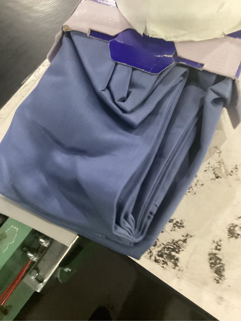 Condition photo showing Good Condition for thread spread 100% egyptian cotton pillow cases queen size set of 2 luxury 1000 series paradise collection queen pillow cases (deep blue) soft cooling sateen hotel quality egyptian cotton pillowcases standard / queen pillowcases deep blue