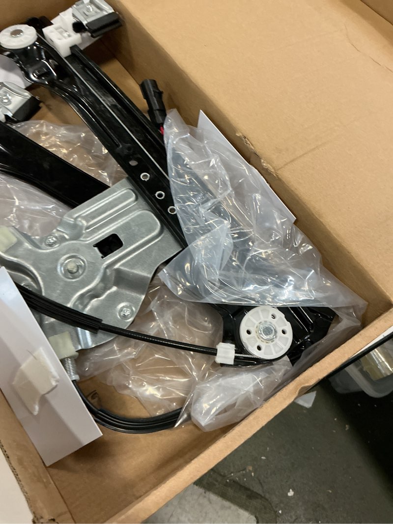 https://lotting-media.assets.bidfta.com/lotting_cf042d7d-2f82-455d-90e5-9ac24712dade