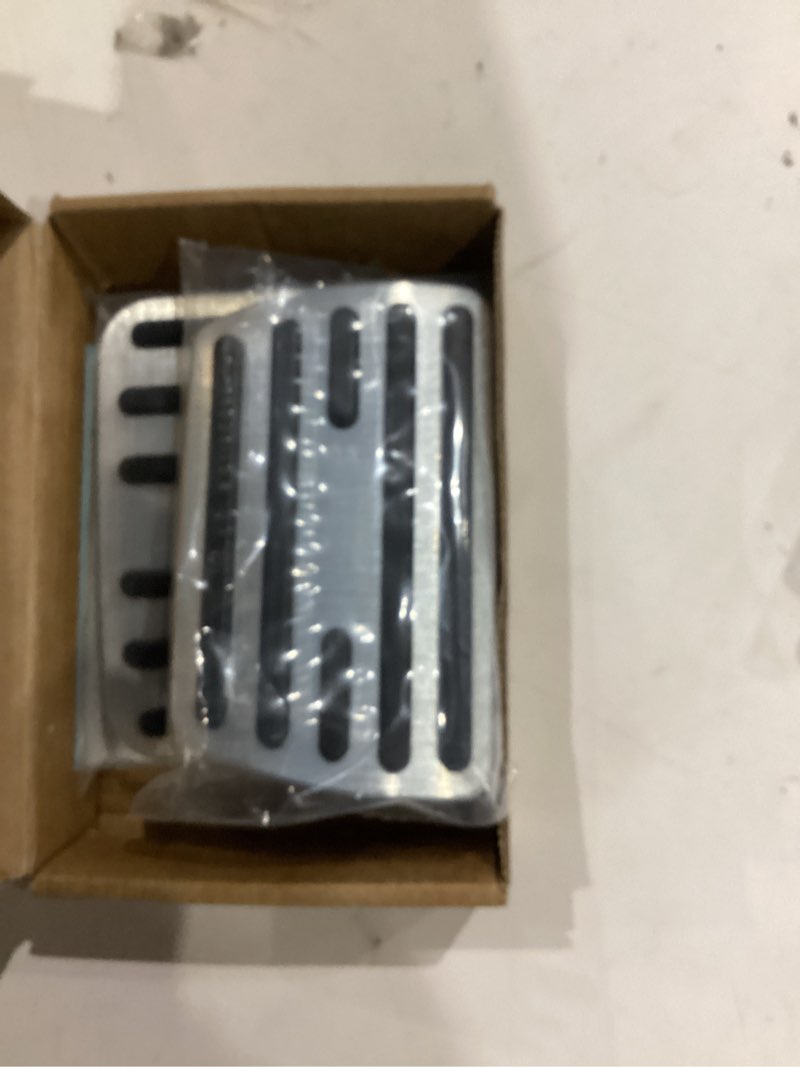 Condition photo showing Good Condition for anti-slip brake gas accelerator foot pedal cover cap compatible with honda accord civic 10th/11th cr-v odyssey insight accessories 2018-2025 aluminum mat pad no drill silver