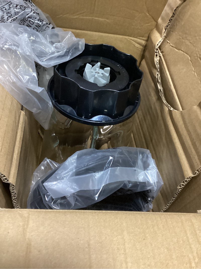 Condition photo showing Good Condition for hamilton beach wave crusher blender for smoothies with 40 oz glass jar and 14 functions, ice sabre blades & 700 watts for consistently smooth results, black & stainless steel (54220) black blender
