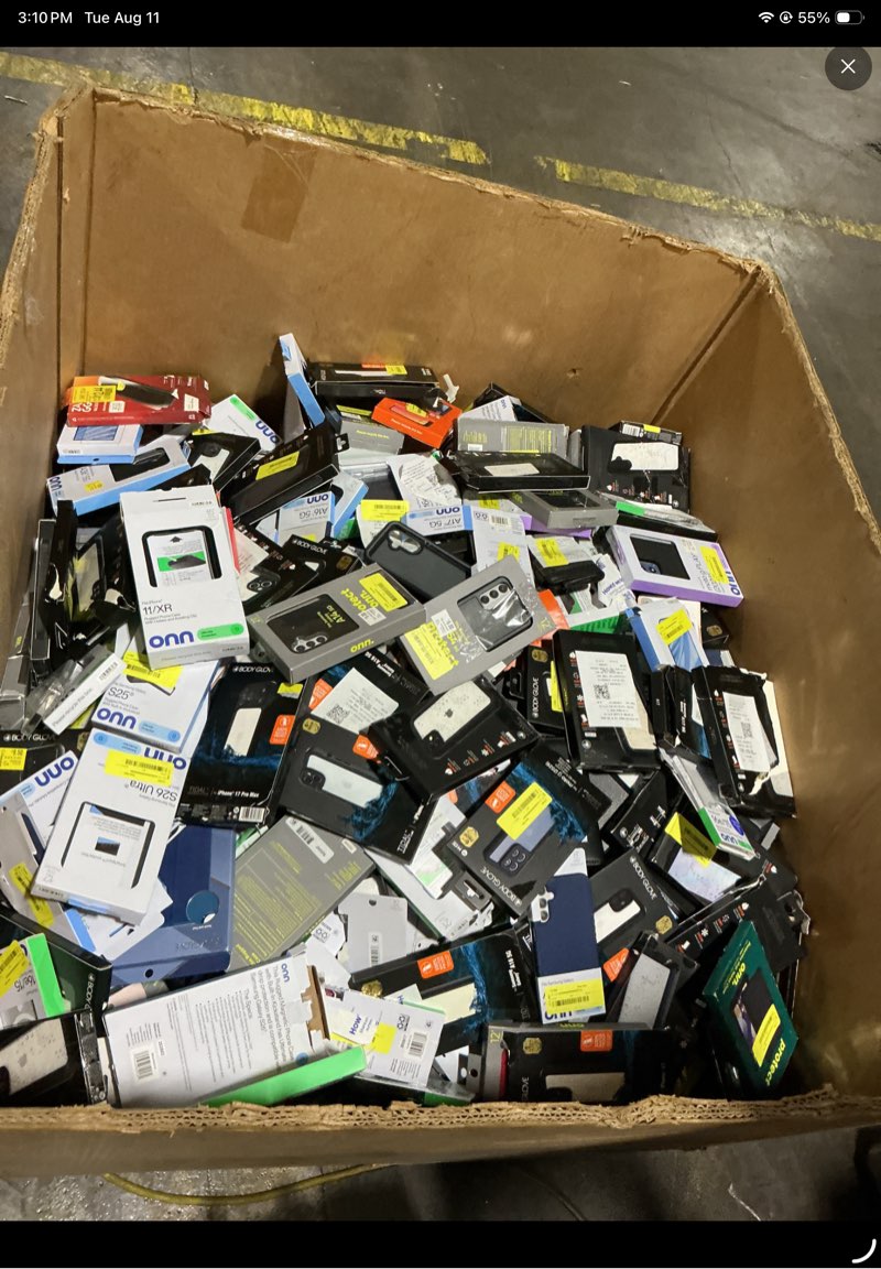 4 assorted phone cases 
