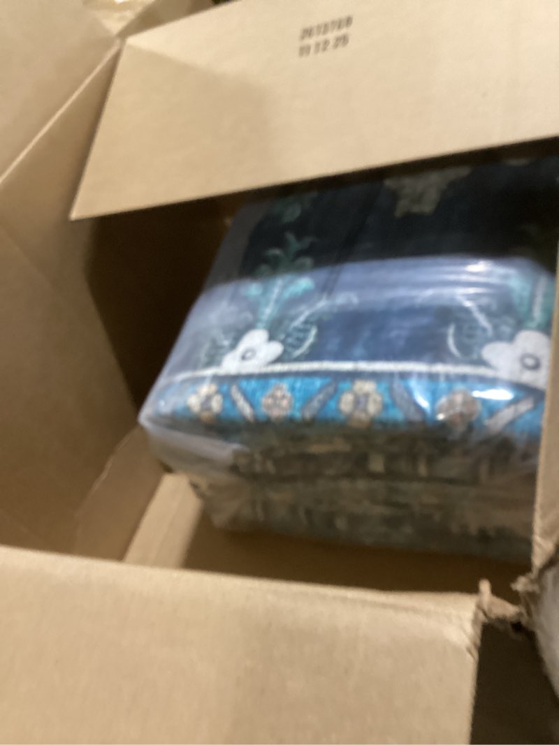 Condition photo showing New/Like New for Area Rugs 8'x10' Washable Non-Slip, Floral Vintage Distress Print Pattern Medallion Carpet for Living Room Bedroom Dining Room, Teal Green Lake Blue Turquoise Teal 8' x 10' (Rectangular)