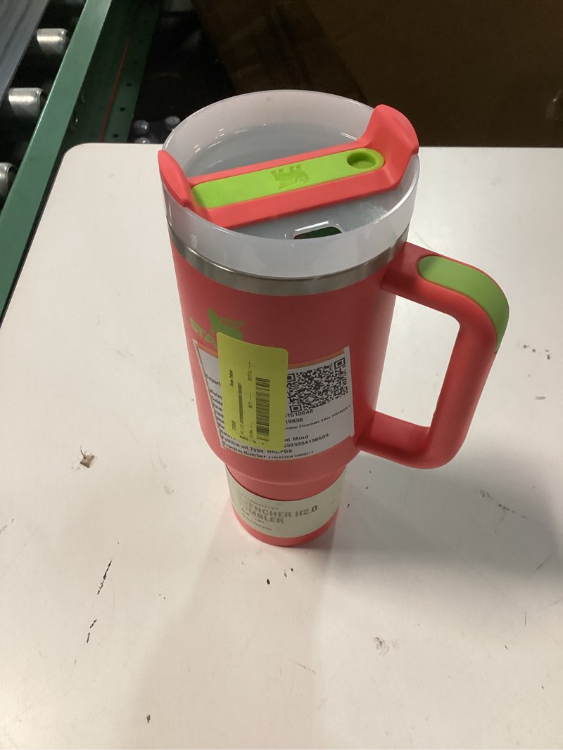 Condition photo showing Good Condition for stanley quencher flowstate 40oz hibiscus stainless steel tumbler