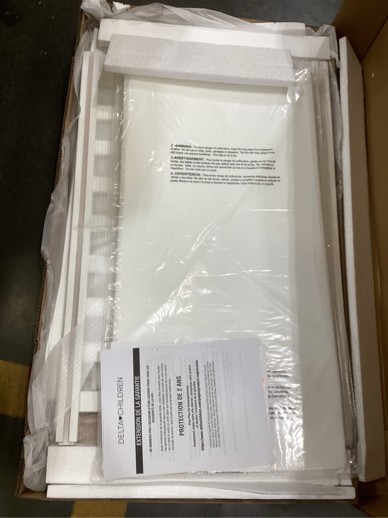 Condition photo showing New/Like New for delta children eclipse changing table with pad  white