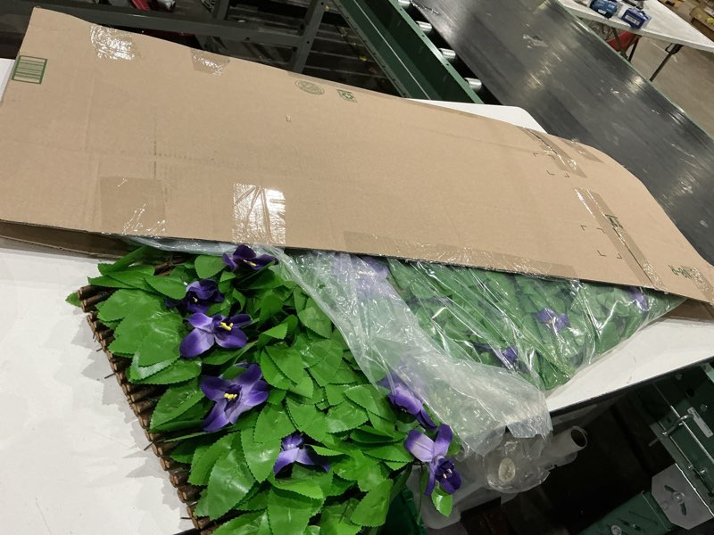 Condition photo showing Good Condition for expandable fence privacy screen for balcony patio outdoor,decorative faux ivy fencing panel,artificial hedges (1, purple flower) 1 purple flowers