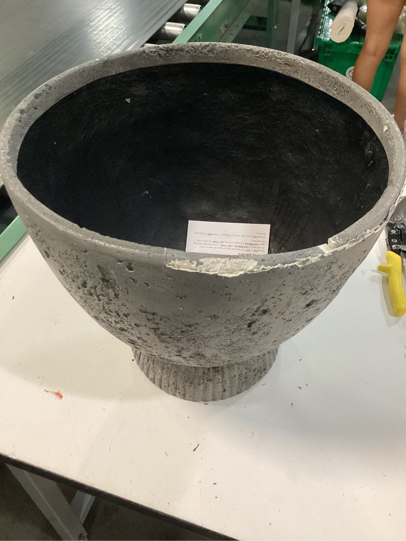 Condition photo showing As Is for origin21 flower pot