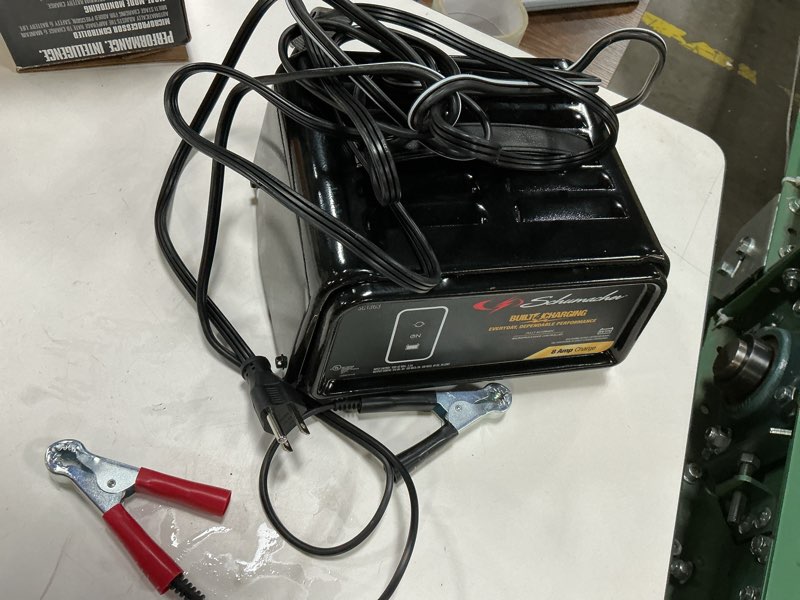 Condition photo showing Good Condition for schumacher automatic 120 v 8 amps battery charger