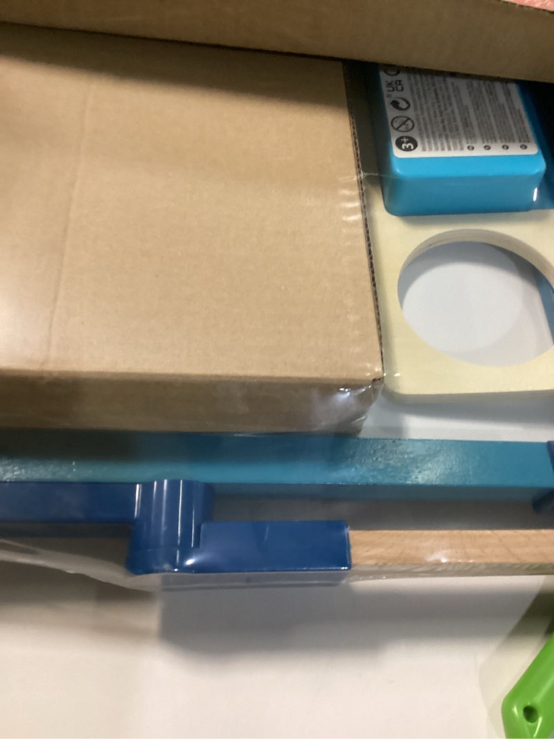 Condition photo showing New/Like New for Melissa & Doug Deluxe Double-Sided Tabletop Easel, Arts & Crafts, 42 Pieces, 17.5” H x 20.75” W x 2.75” L, Great Gift for Girls and Boys 3, 4, 5 Year Olds and Up